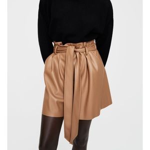 Zara faux leather shorts S